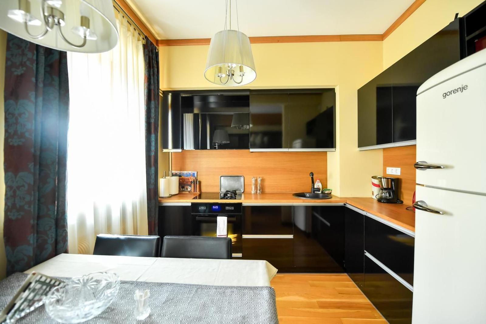 Luxury Apartment Брашов Экстерьер фото